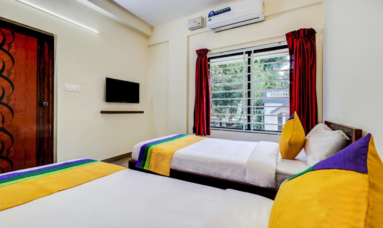 Itsy Hotels Rain Tulsi Stayz, Palarivattom Junction Kochi Dış mekan fotoğraf