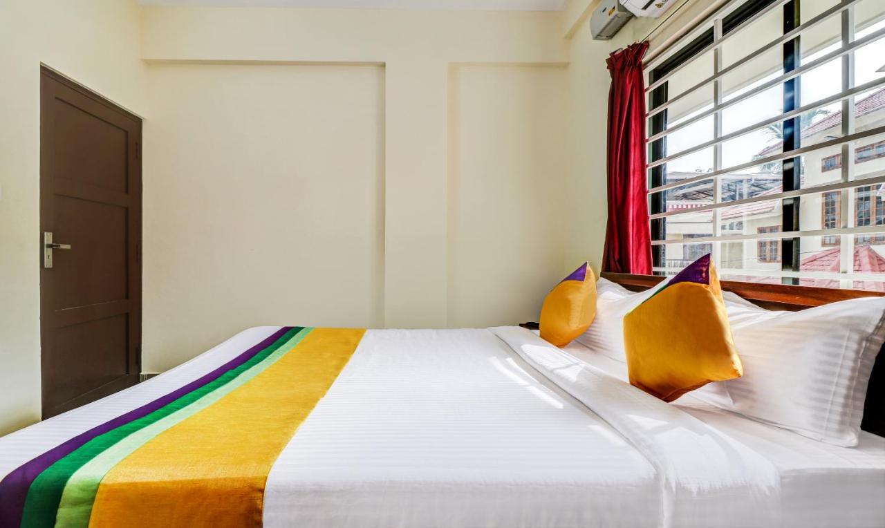 Itsy Hotels Rain Tulsi Stayz, Palarivattom Junction Kochi Dış mekan fotoğraf