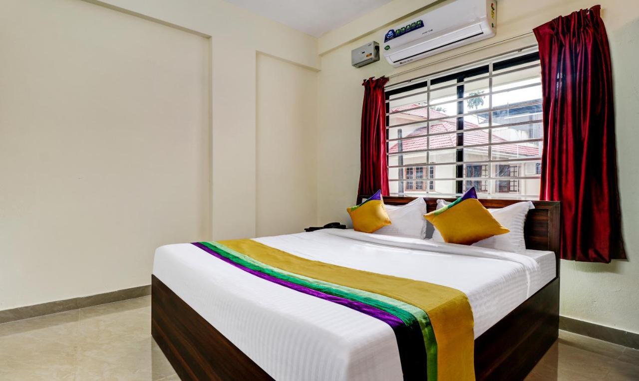 Itsy Hotels Rain Tulsi Stayz, Palarivattom Junction Kochi Dış mekan fotoğraf